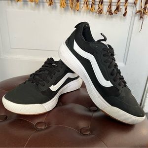 VANS Ultra Range Shoes